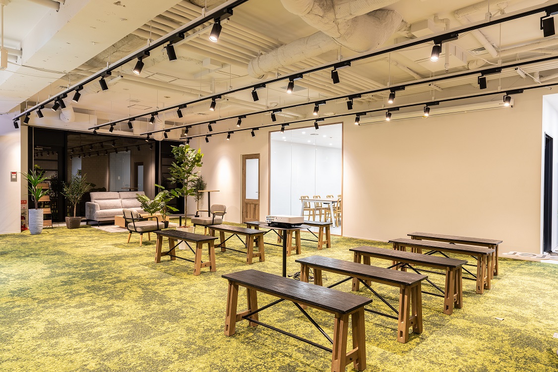 ＼週2日在宅アリ＆電話なし☆／データ分析＆人事採用サポート