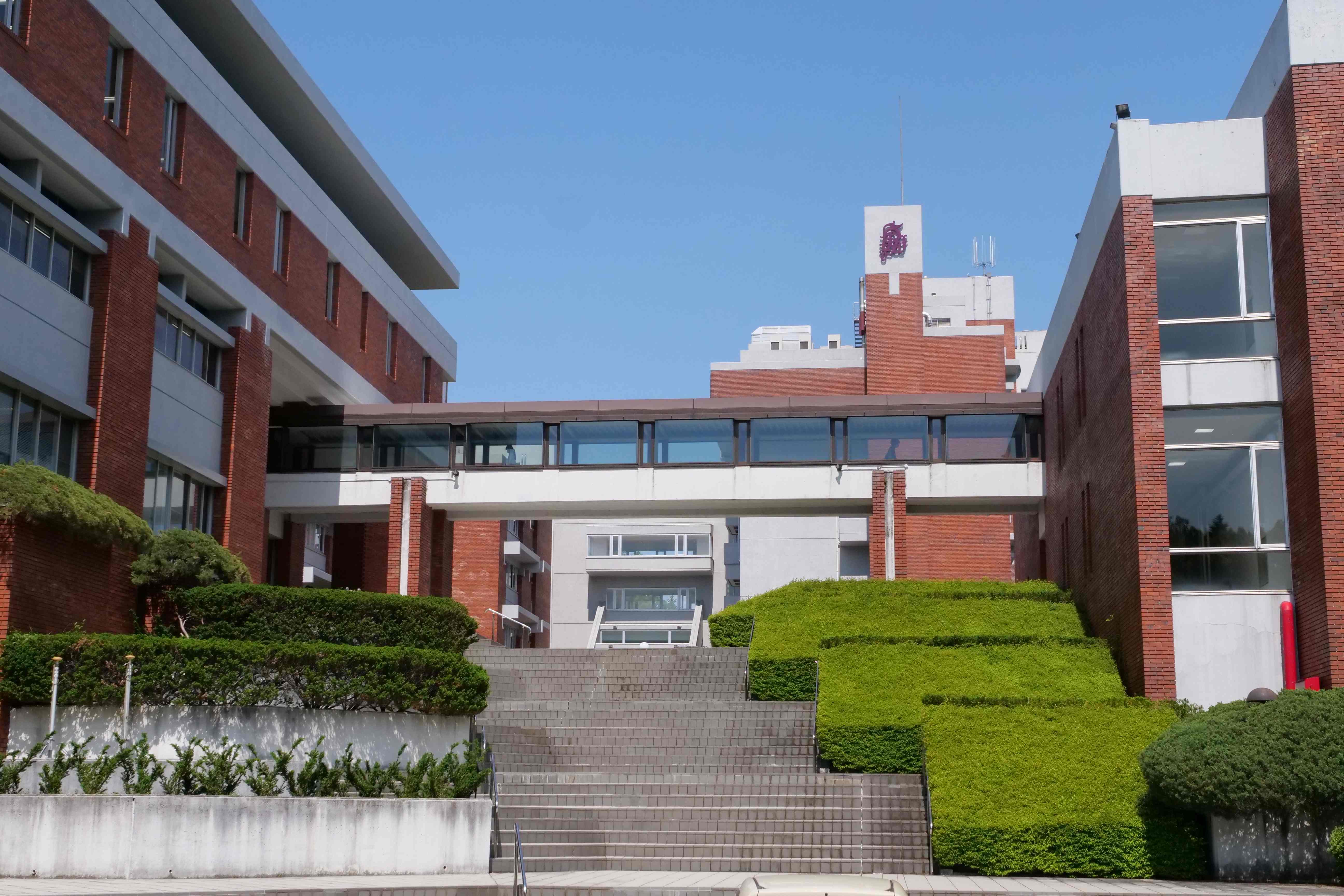＼17時まで×残業なし／人気の私立大学事務♪学生サポート窓口♪