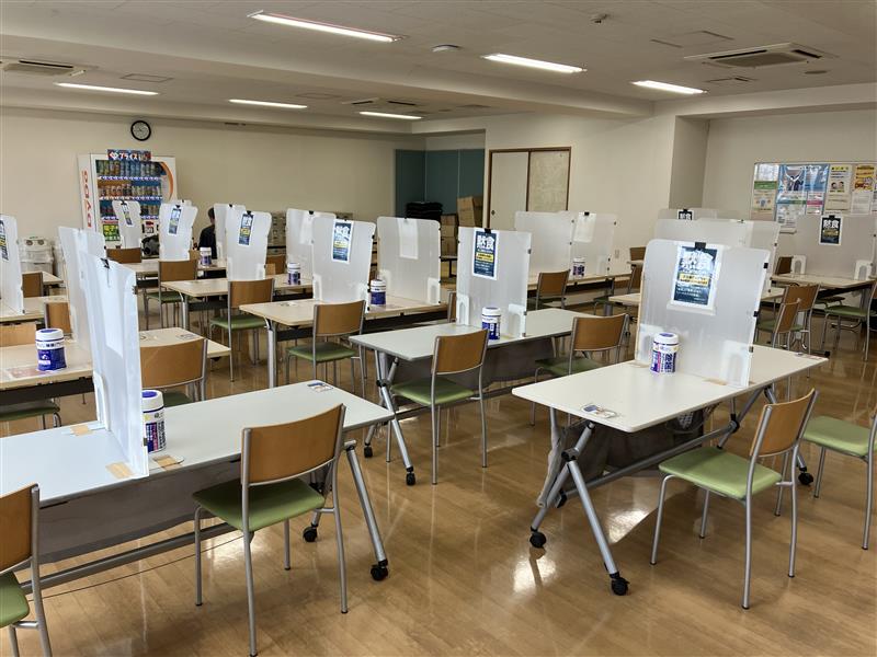 《自由度高め↑》電話ナシ×モクモク！倉庫内でピッキング＠1400