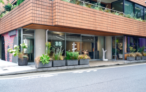【学芸大学】在宅週1回OK！半年後に正社員へ☆年休124日以上♪