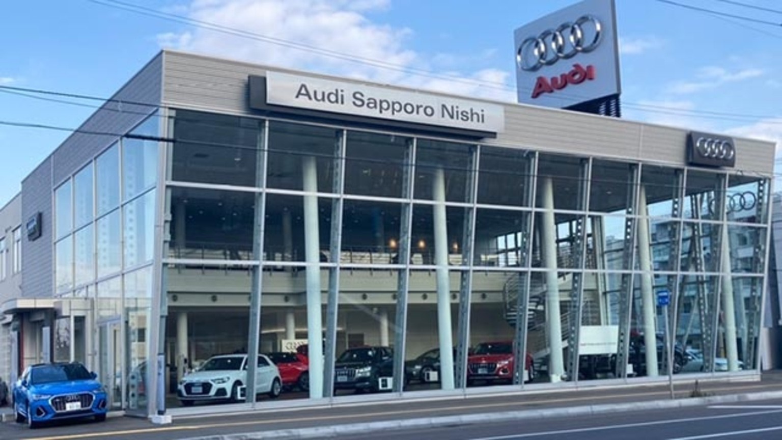 ＜川越市☆マイカー通勤OK＞ディーラーショールーム受付☆彡