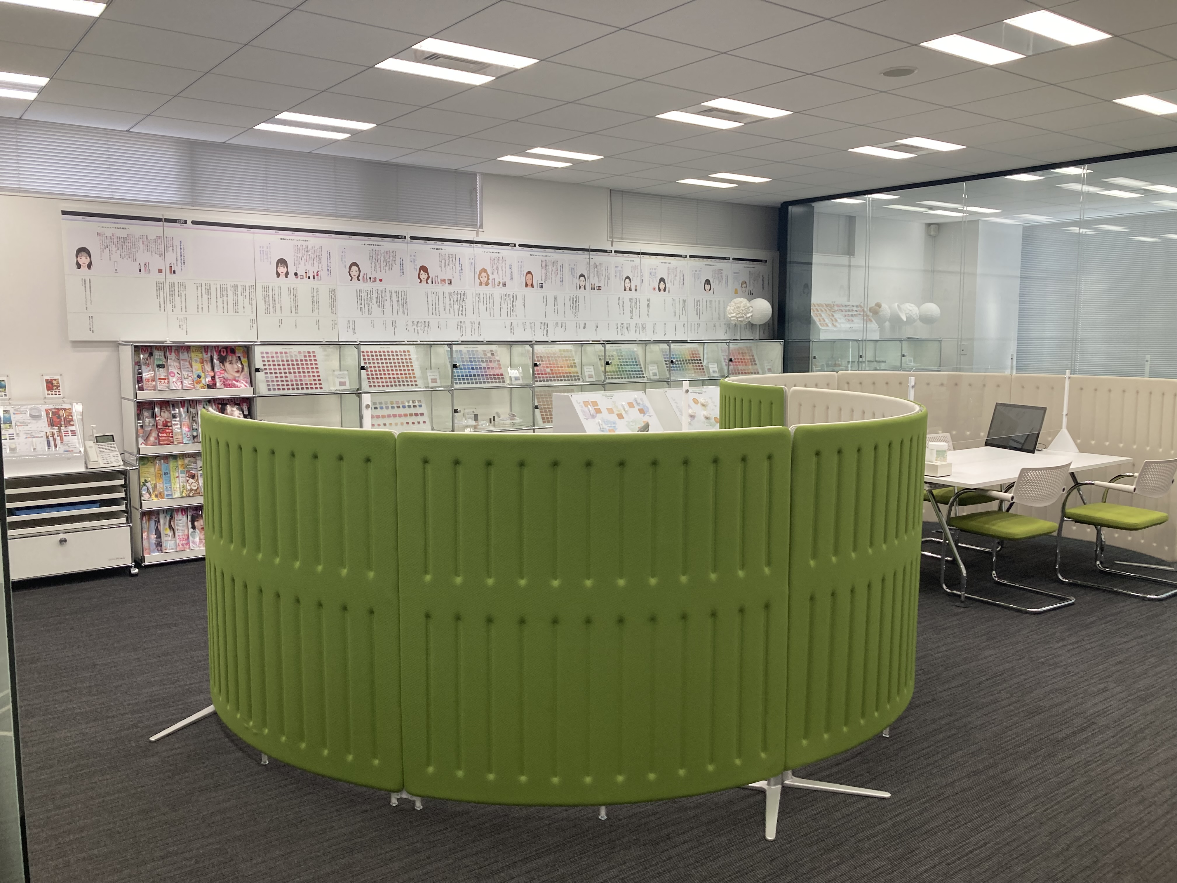 ＼40代50代カツヤク！／化粧品会社で人事労務◆田町三田スグ♪
