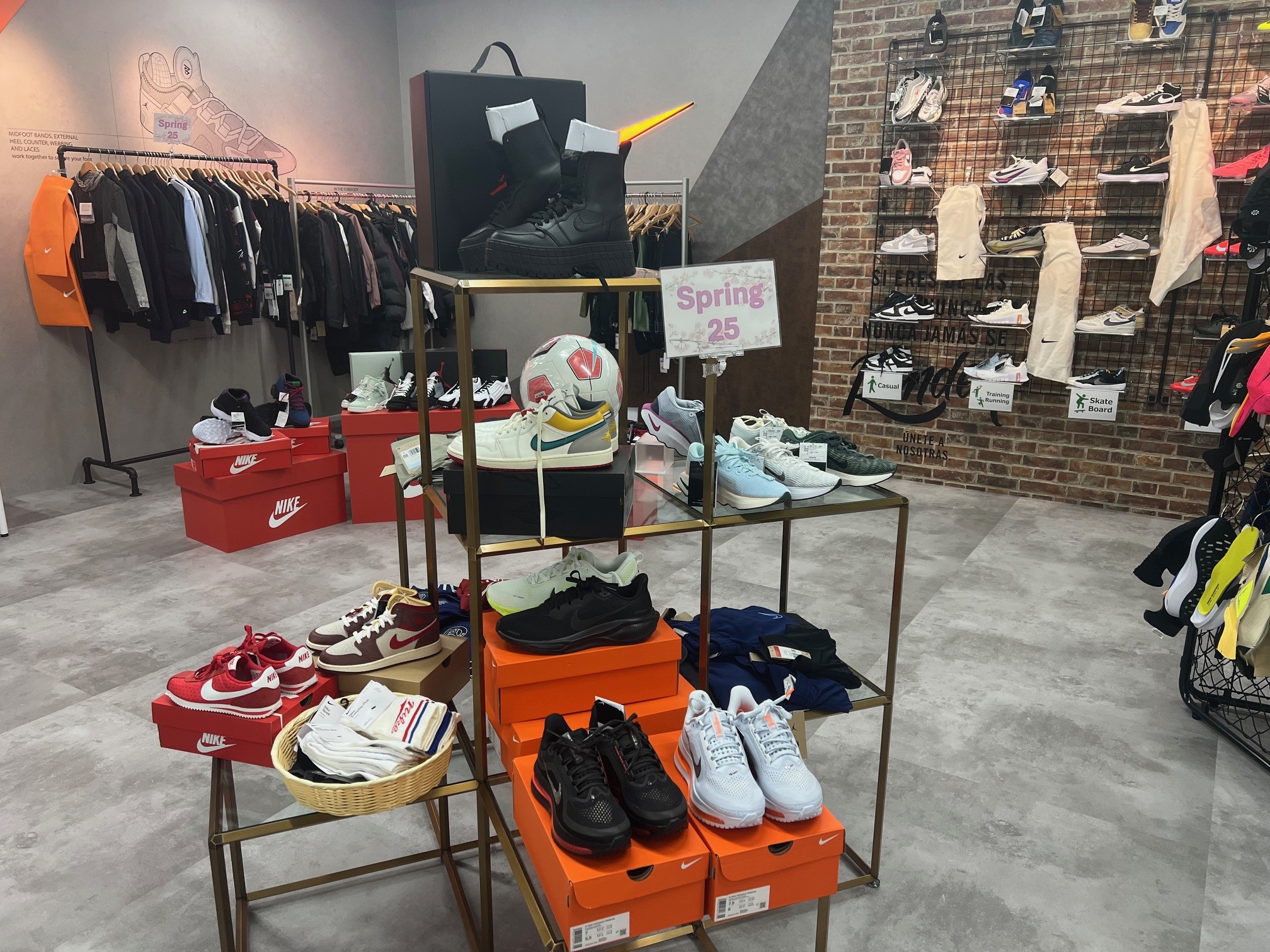 高時給1400円◎未経験大歓迎◎研修しっかり！難しいスキル不要♪