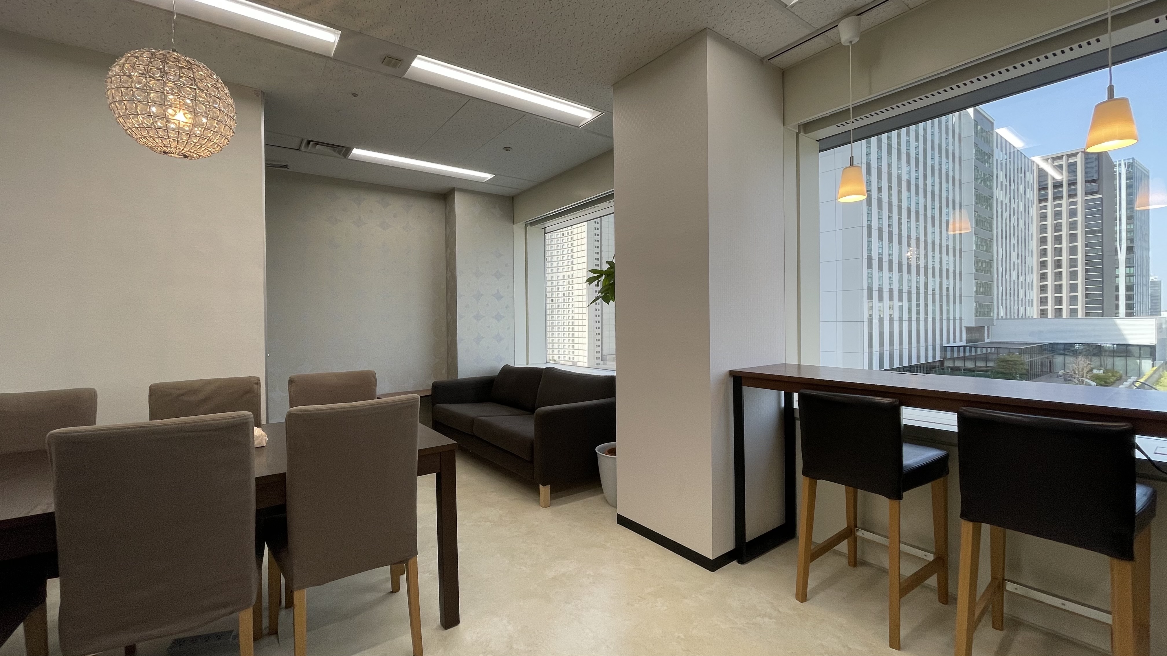 【17時定時×残業なし◎】在宅あり★営業事務のオシゴト＠新宿