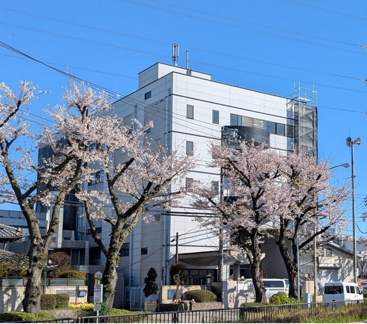 ＼髪＆ネイル自由／データ登録と書類作成☆残業ナシ！自転車OK