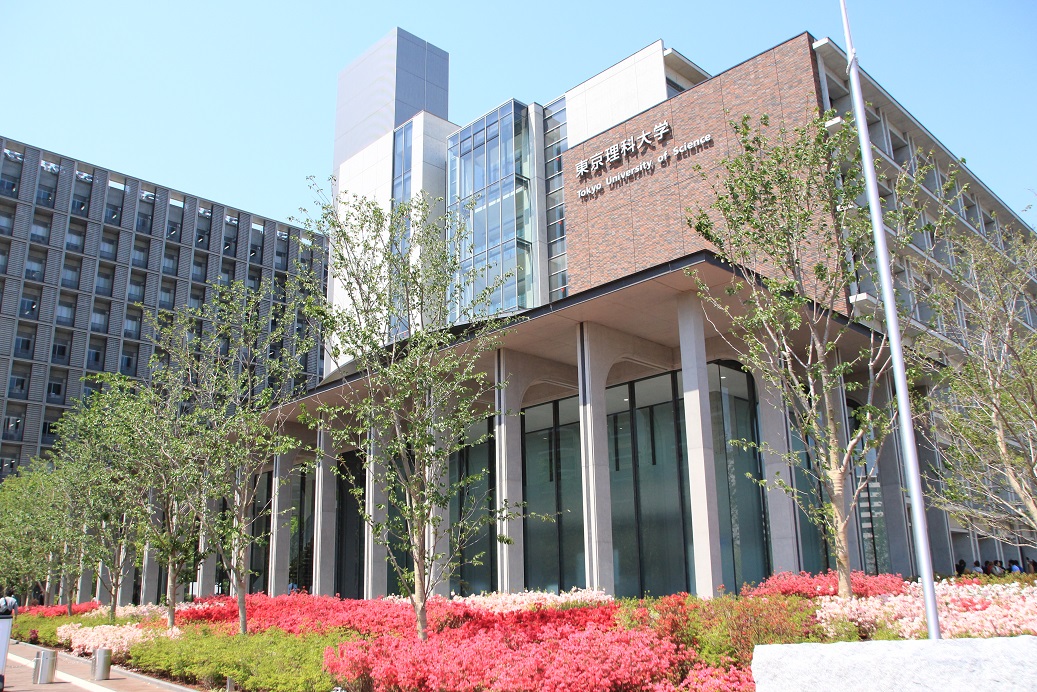 人気の大学事務！　時間調整も可能です