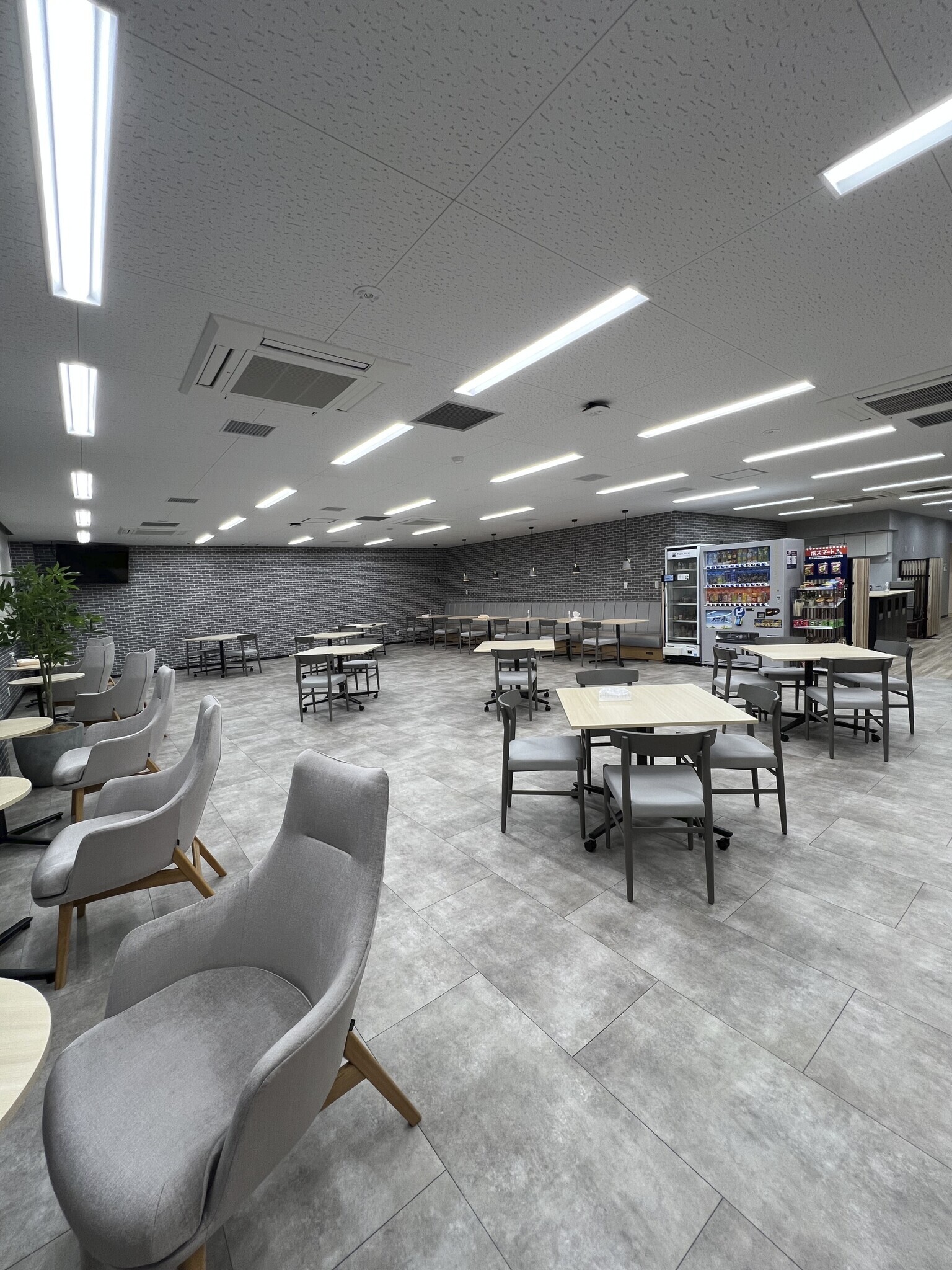 ★正社員登用実績アリ★午後からの勤務★朝が弱い方におススメ♪