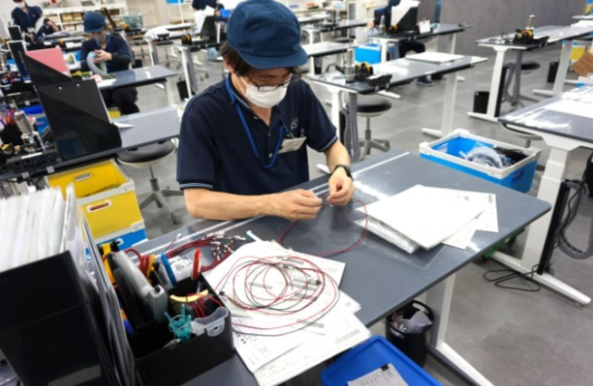 車OK【電話対応なし】こつこつ×軽い製品の製造＆組み立て♪