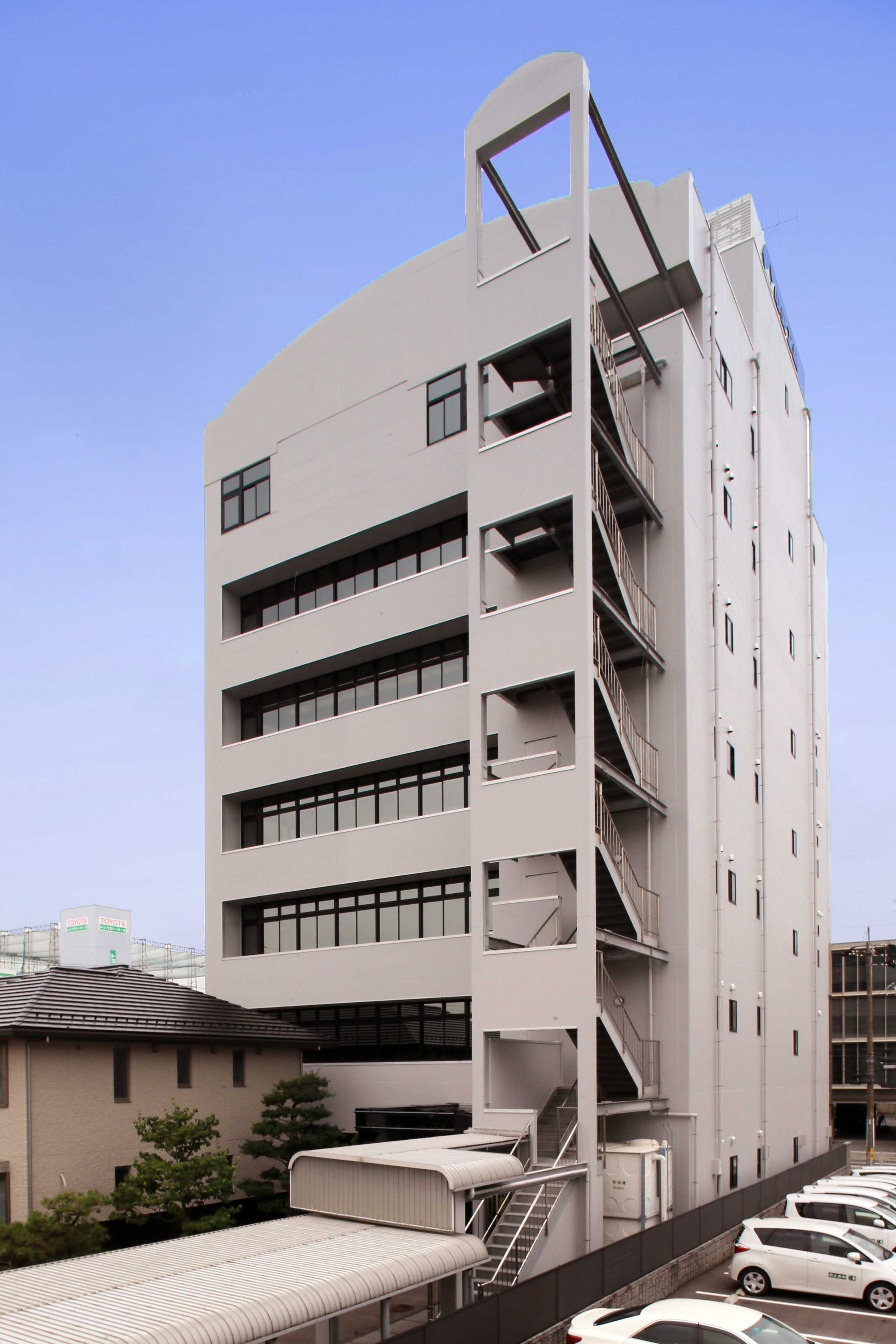 未経験歓迎★同業務5名で安心♪17:30定時の営業アシスタント事務