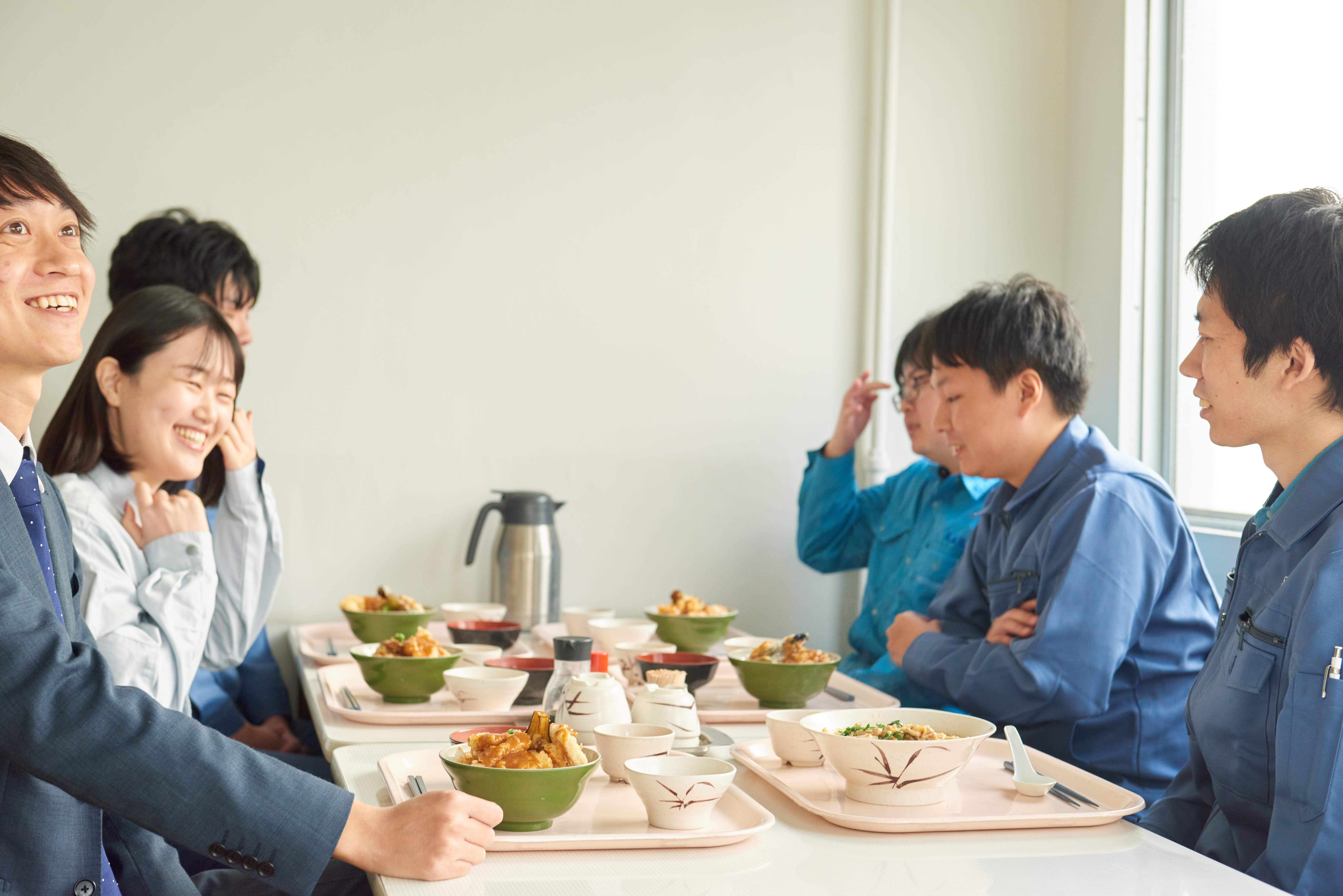 【事務未経験からカツヤク☆*】事務サポート！髪色･ネイル自由◎