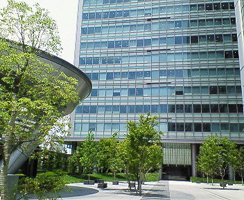 大手上場メーカー☆彡経理＋総務サポート♪＊1950×在宅あり
