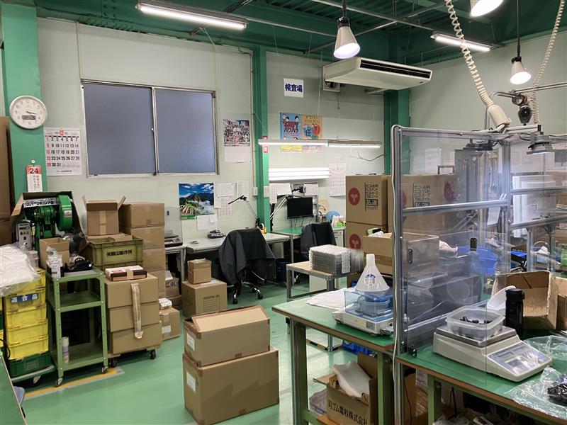 黙々じゃないモクモク作業！チームで助け合う製品づくり