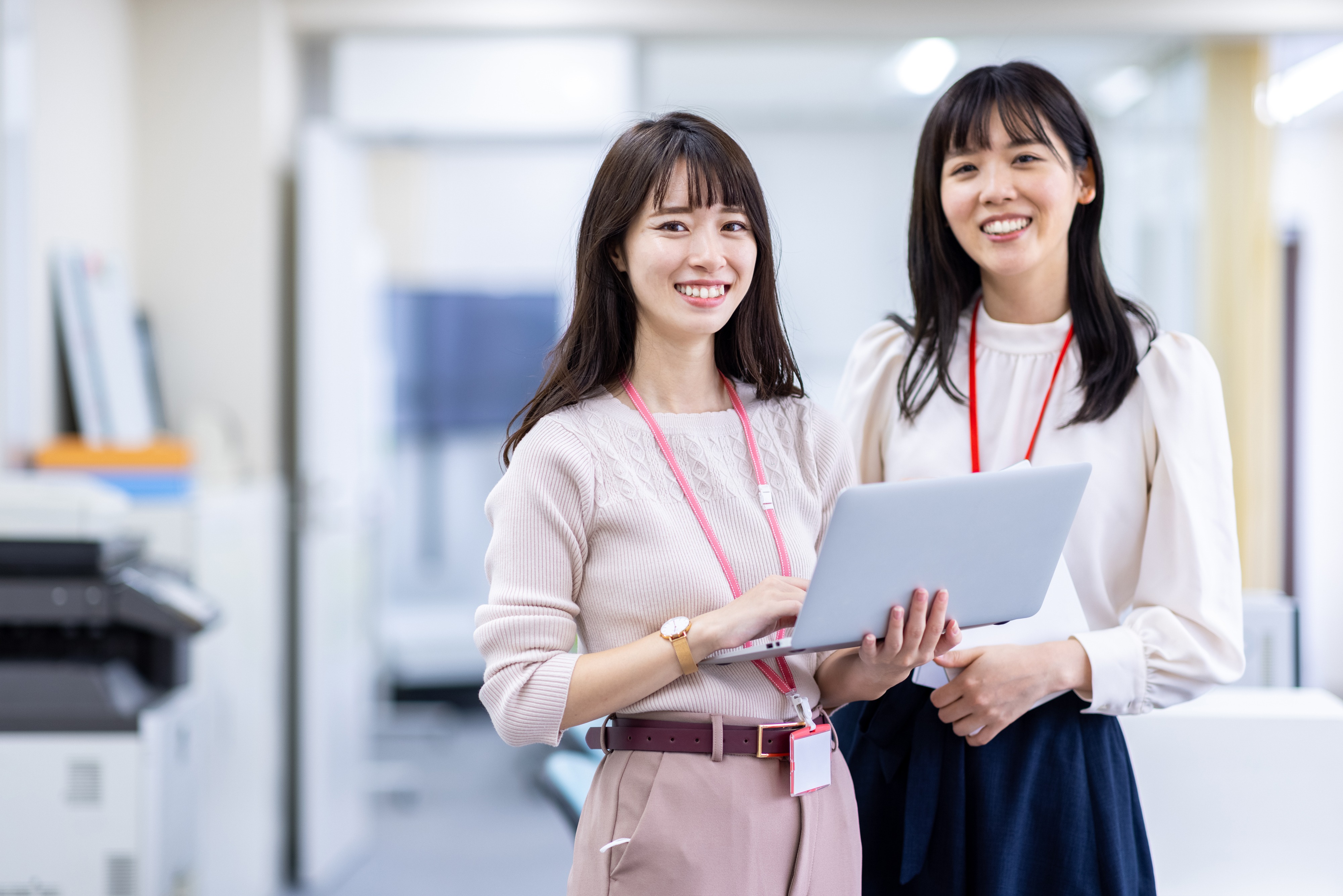 ☆服装・髪型・ネイル自由☆未経験OK！大手企業でサポート事務