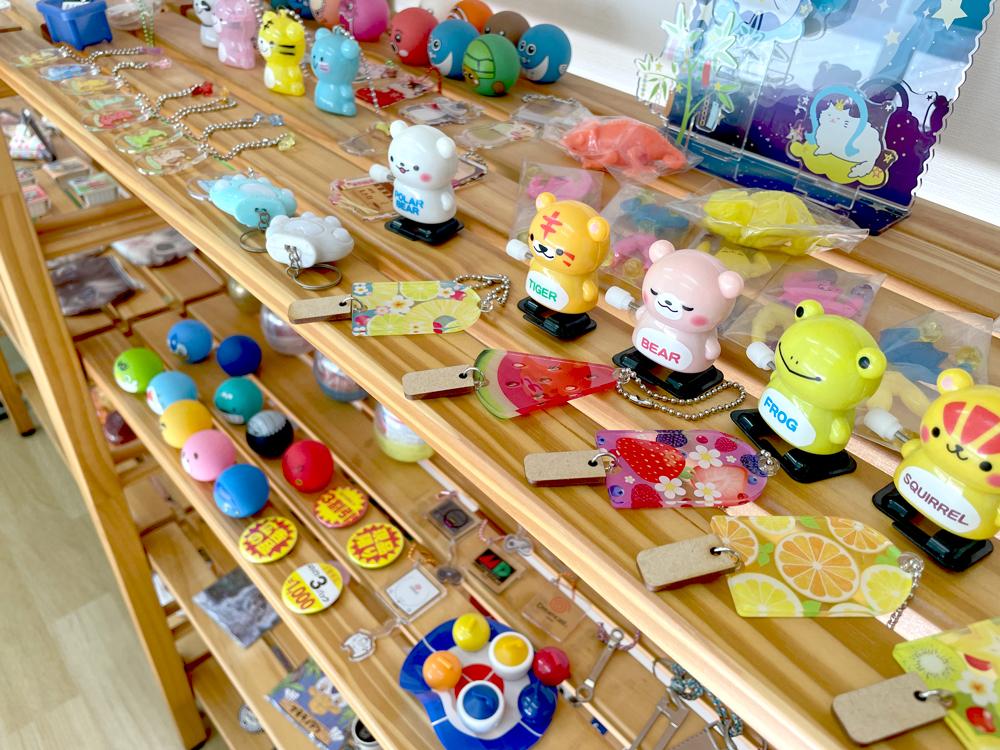 アクスタ飾って推し活しながらお仕事★派手髪OK！デザインの仕事
