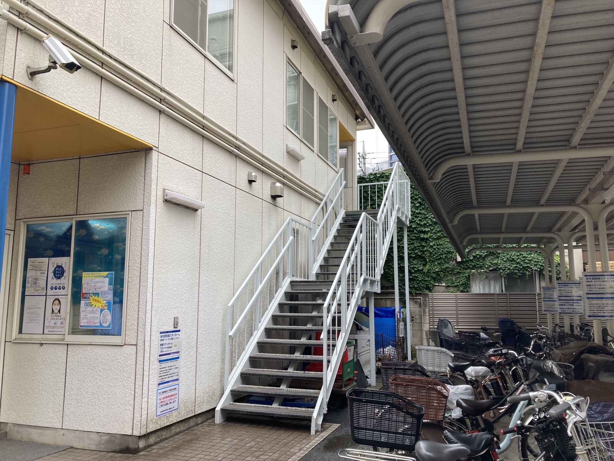 即日スタート《週3-5日×6h》スポーツジム運営会社×部内アシ