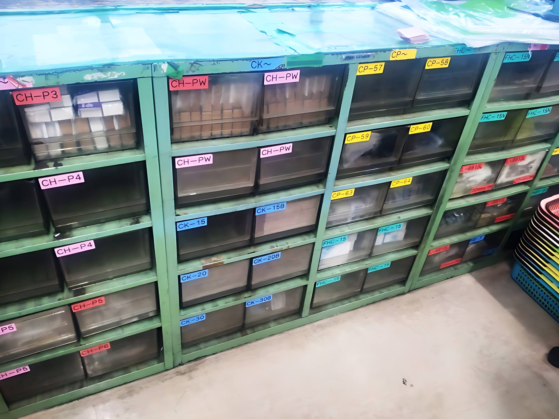 空調完備☆倉庫内でコツコツ進める入出荷サポート♪時給1550円