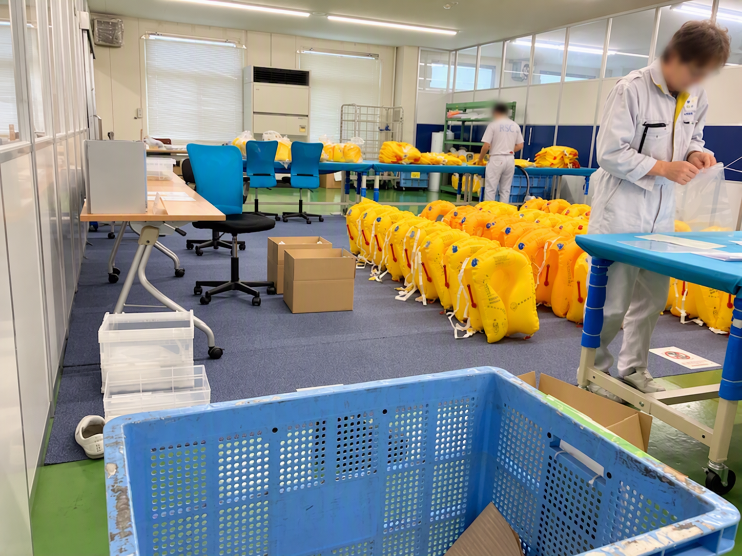 【航空機内の備品点検】キレイな職場でコツコツ作業@成田