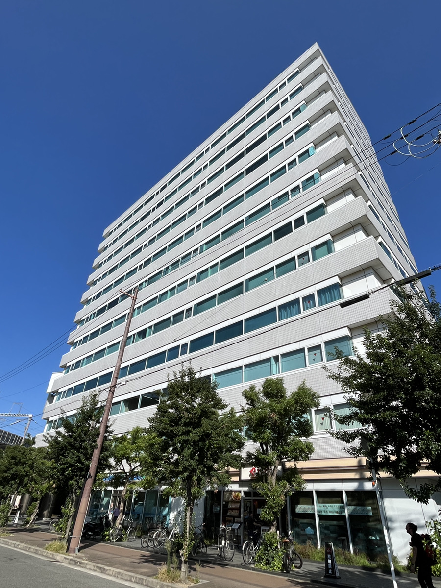 電話ほぼナシ★高時給1800円！服自由×駅1分★事務サポ<7月まで>