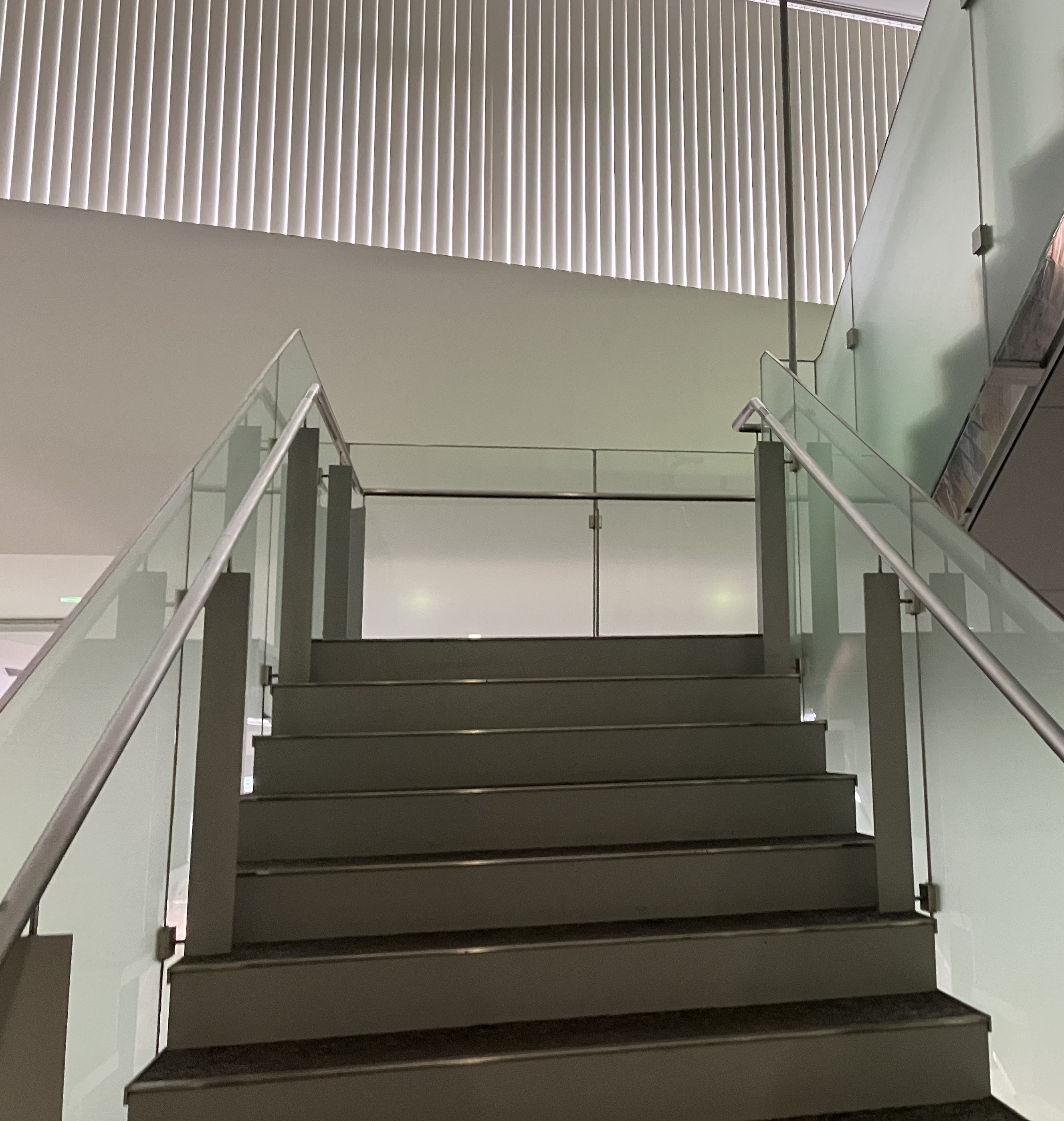 就業先イメージ