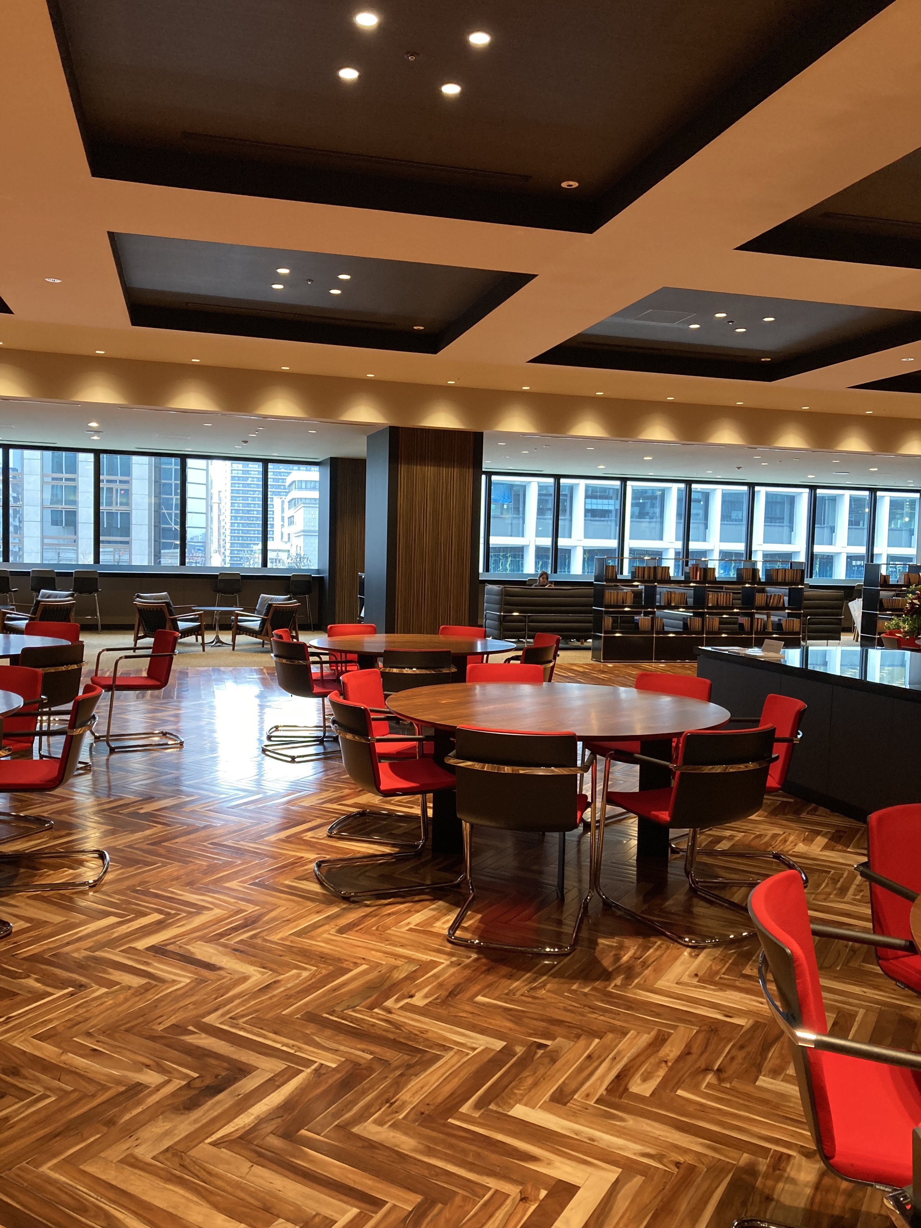 就業先イメージ