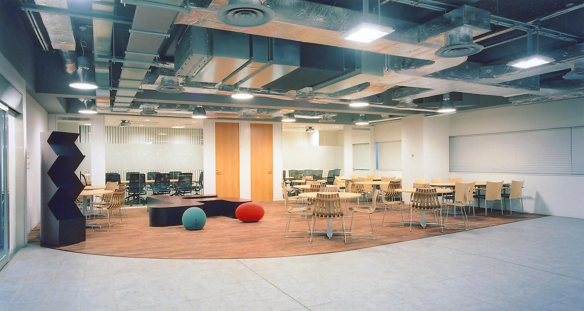 就業先イメージ