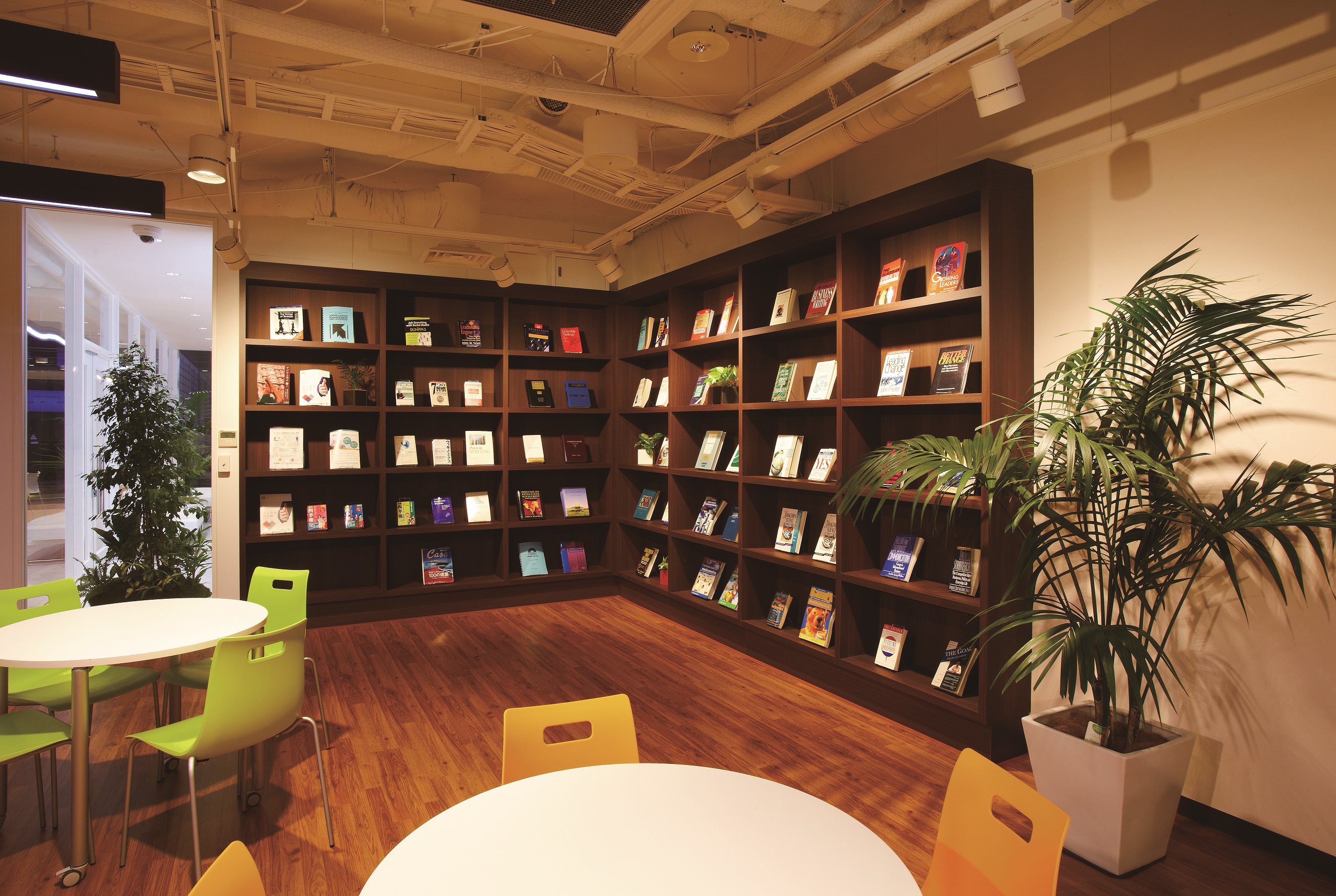 就業先イメージ