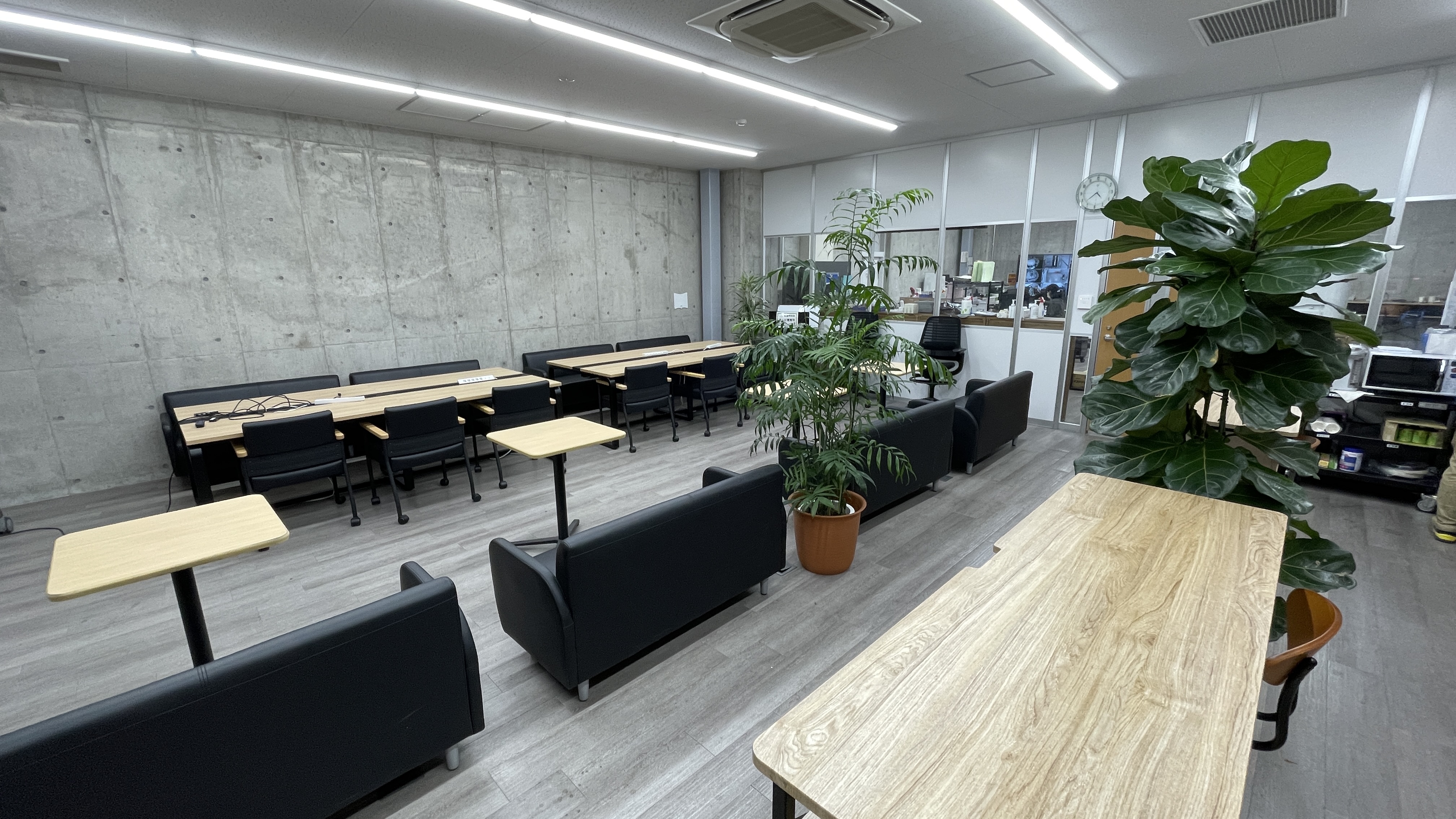 就業先イメージ