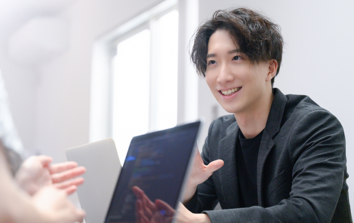 専任のコンサルタントによる語学サポート(英語・中国語・韓国語)